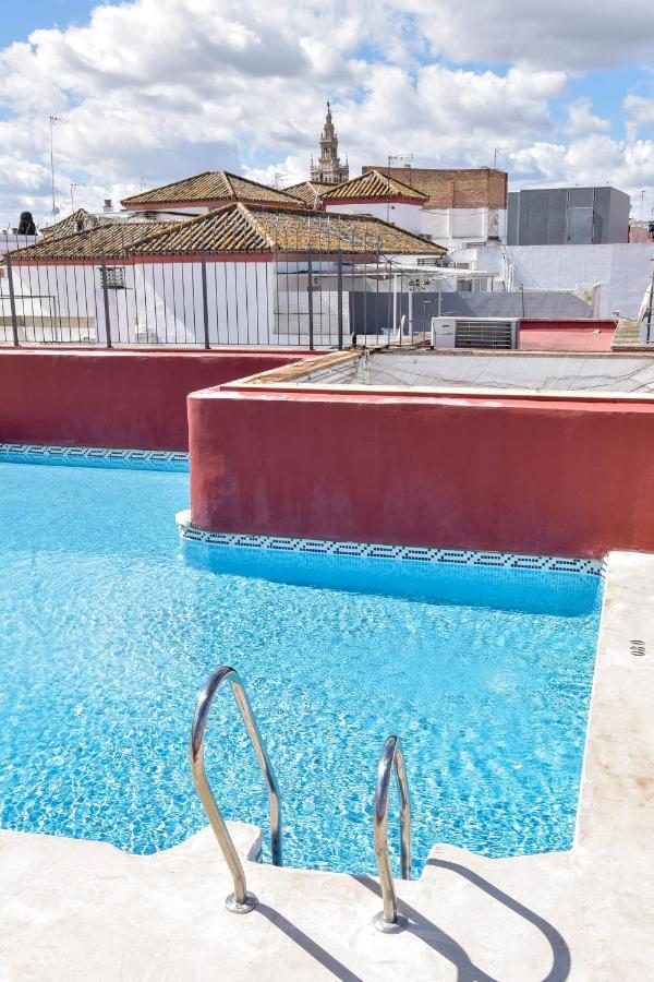 Peace, Pool & Parking At Centre Apartment Sevilla Bagian luar foto