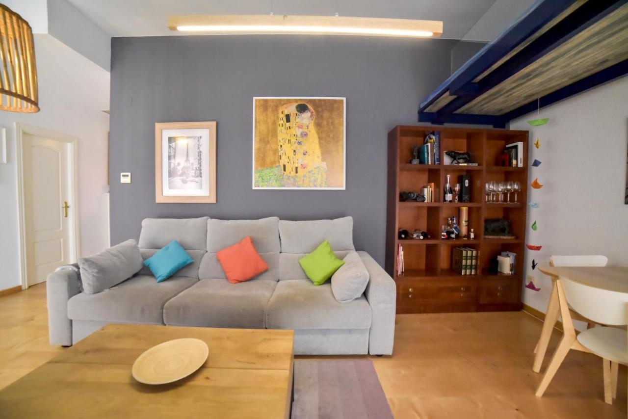 Peace, Pool & Parking At Centre Apartment Sevilla Bagian luar foto